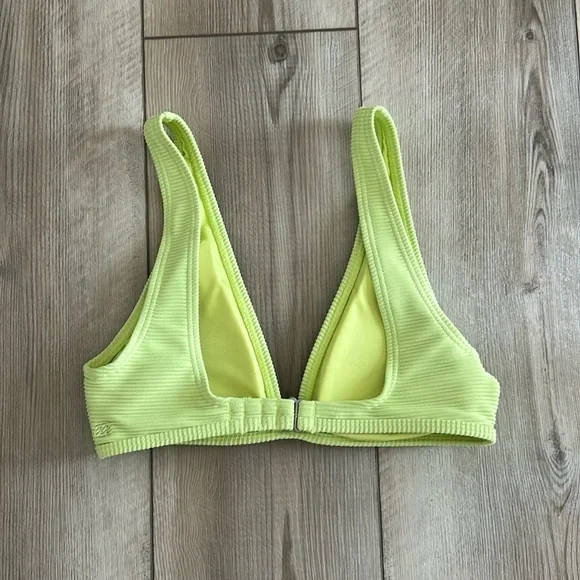 NWT - Billabong - Ava Bikini Top - Picture 2 of 4